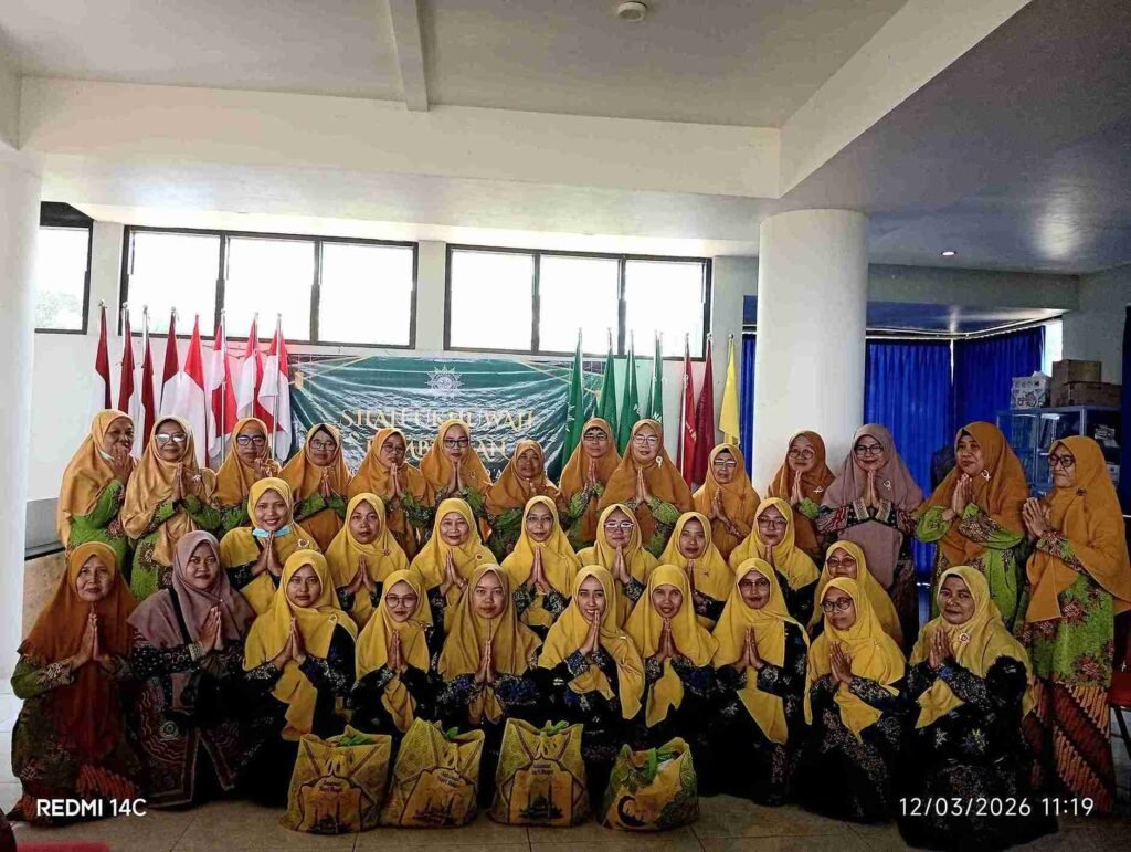 Pererat Silaturahmi, PCA Laren Beri Apresiasi 27 Guru PAUD Non-Sertifikasi