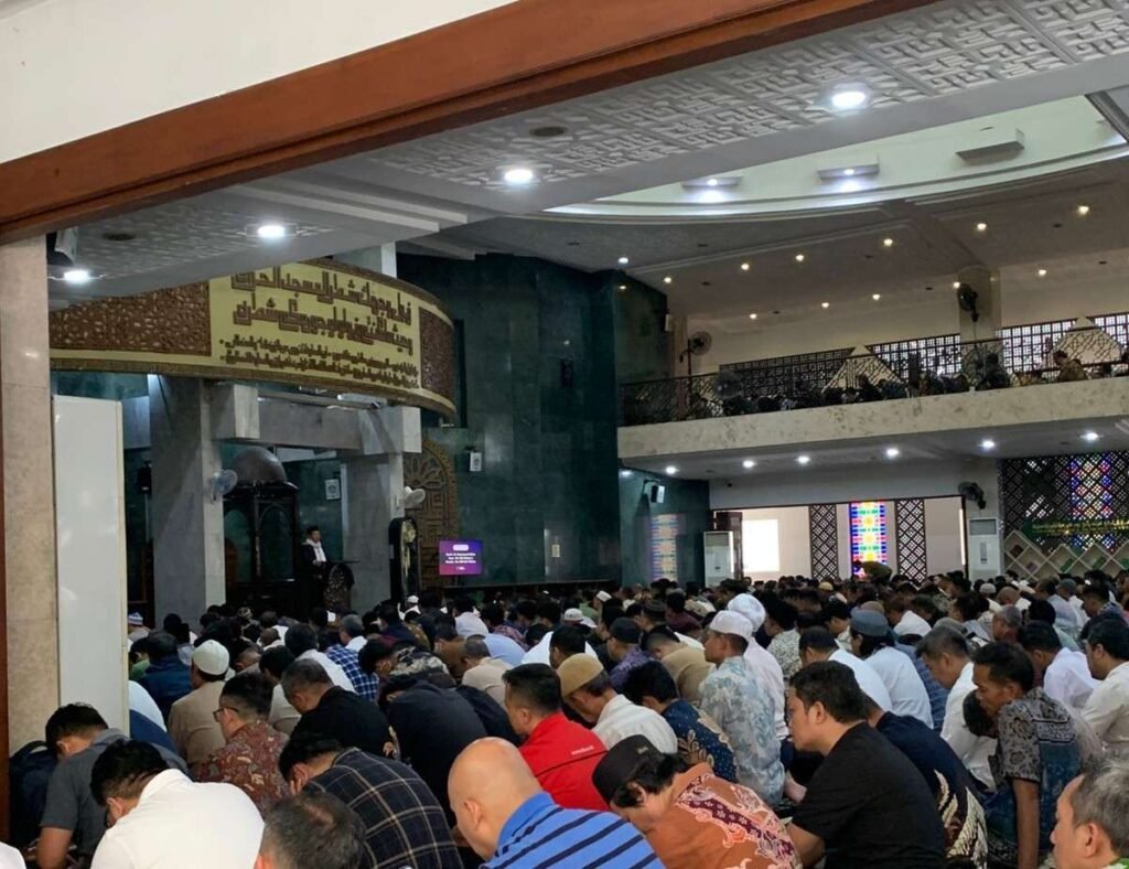 Khutbah Jumat Ketua LDK PP Muhammadiyah di Masjid Ath-Tholibin