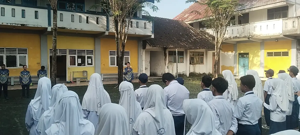 Apel Perdana SMP Muhammadiyah 13 Kalen Pascale­baran Penuh Motivasi