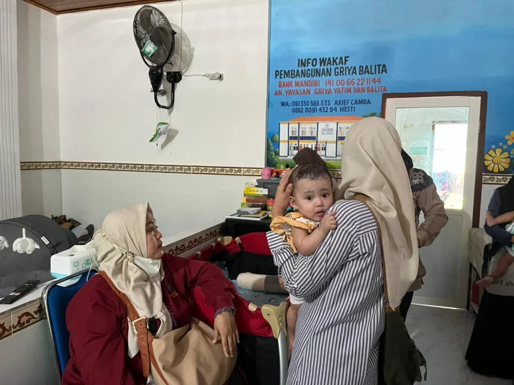 Bakti Sosial Ramadan IKKM RSU Aisyiyah Siti Fatimah untuk Anak Yatim