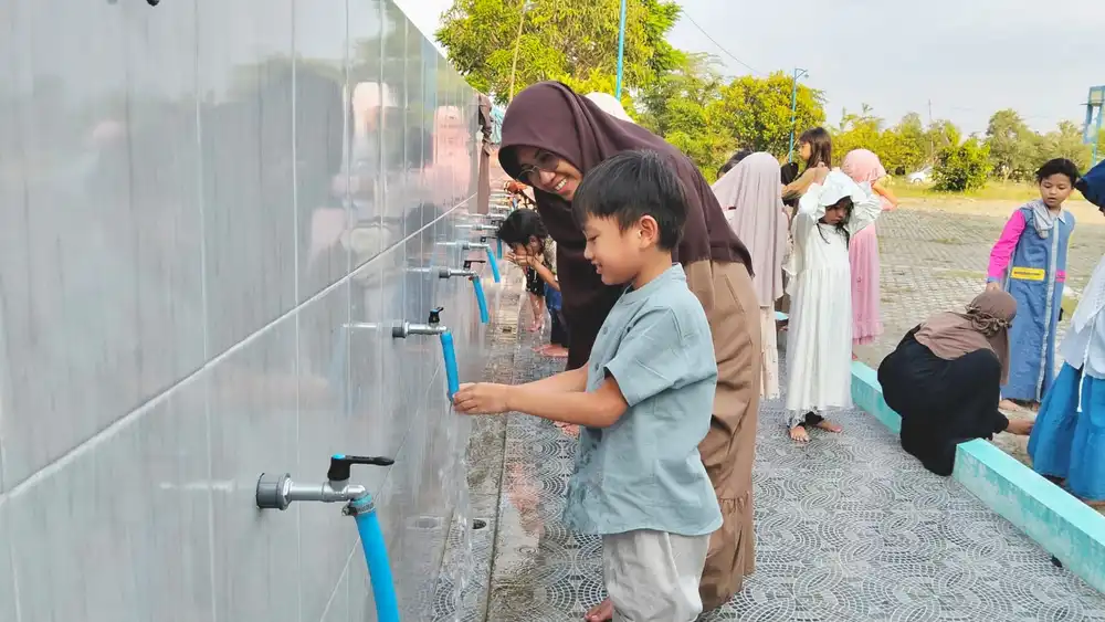 Darul Arqam SD Muhammadiyah 2 Bojonegoro Tanamkan Pembiasaan Ibadah