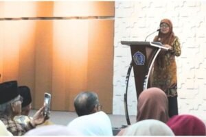 Jangan Berhenti sebagai Menara Gading, tapi Jadilah Menara Air