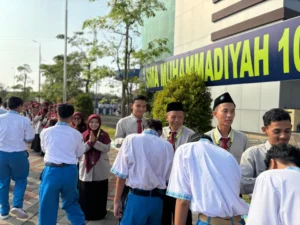 Halalbihalal SMAM 10 GKB Perkuat Silaturahmi Warga Sekolah