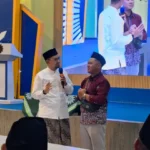 Sujud Syukur di Bulan Suci Ramadan, Guru Smamita Raih Hadiah Umrah Gratis dari PCM Sepanjang