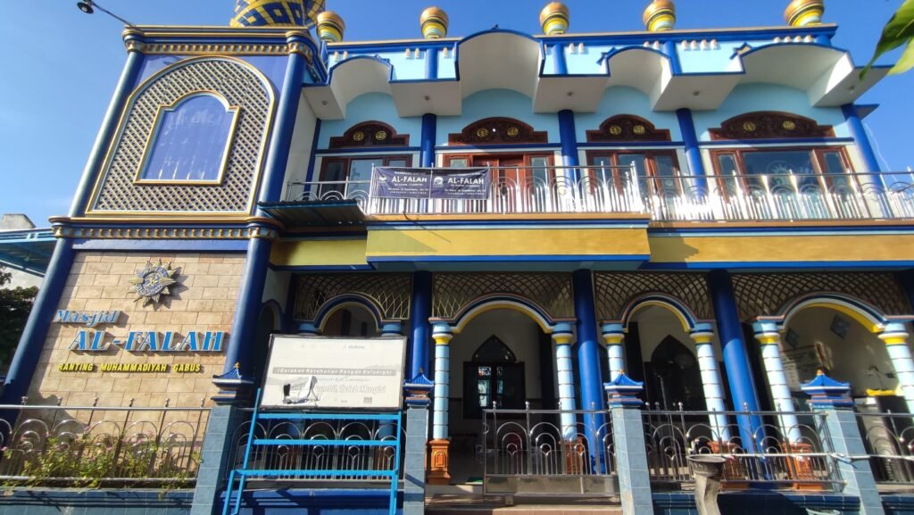 Menelusuri Jejak Syiar Islam: Sejarah Masjid Al-Falah Dusun Gabus