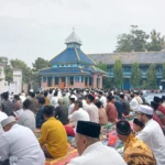 Jamaah Salat Idulfitri di Spemudas Paciran Meluber, Warga dan Pemudik Padati Lokasi