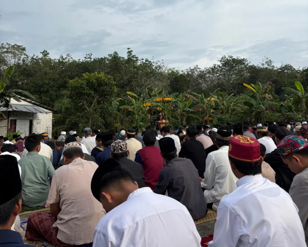 PRM Babulu Darat Gelar Salat Idulfitri, Khatib Tekankan Makna Takbir