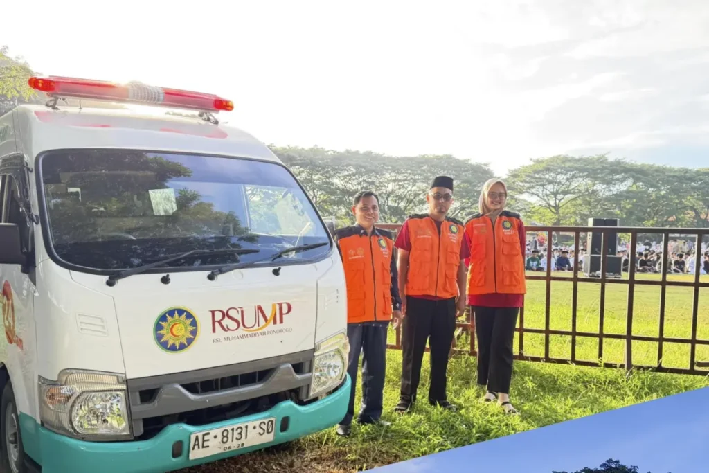 RSU Muhammadiyah Ponorogo Siagakan Tim Medis dan Ambulans Kawal Shalat Idul Fitri di Stadion Bathoro Katong