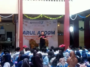 Navigasi Cerdas Sekolahnya Para Pemimpin dalam Merespons Permen Komdigi No. 9/2026 Terkait Pembatasan Akun Anak