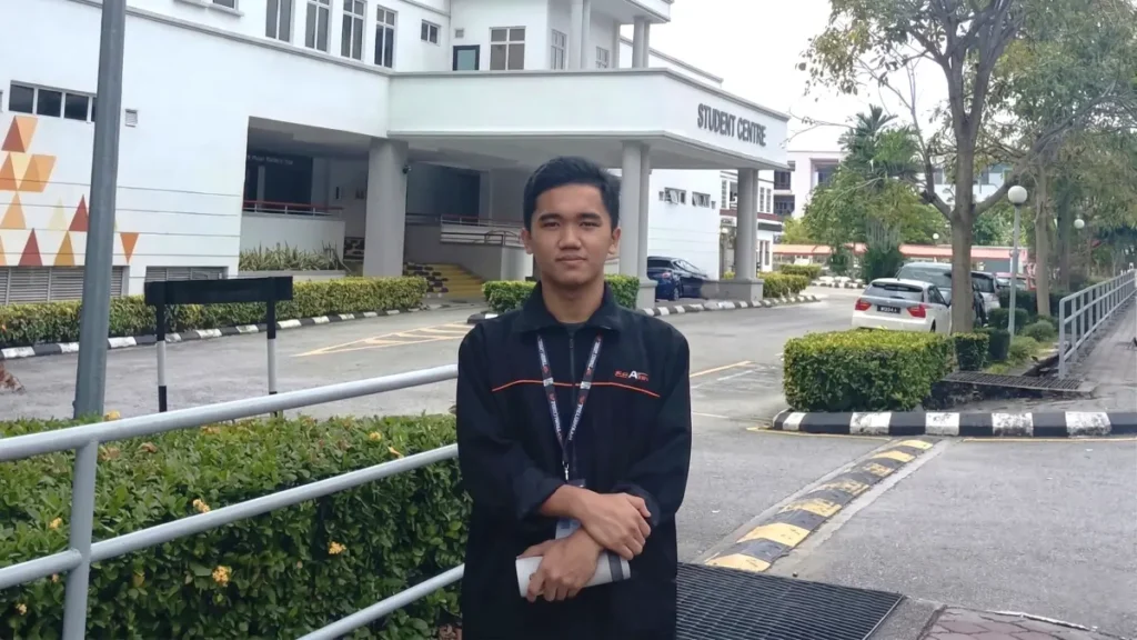 Lebaran di Negeri Orang, Mahasiswa UMM Jalan Jauh demi Salat Id