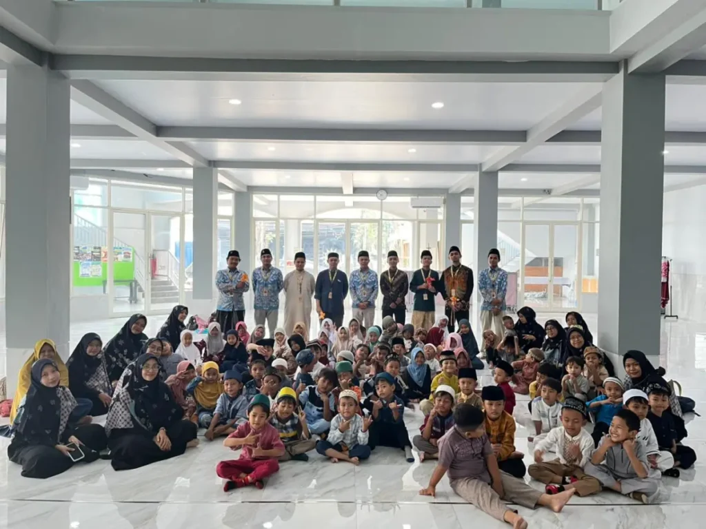 Safari Masjid ABA 1 Buduran Ajarkan Anak Cinta Masjid Sejak Dini
