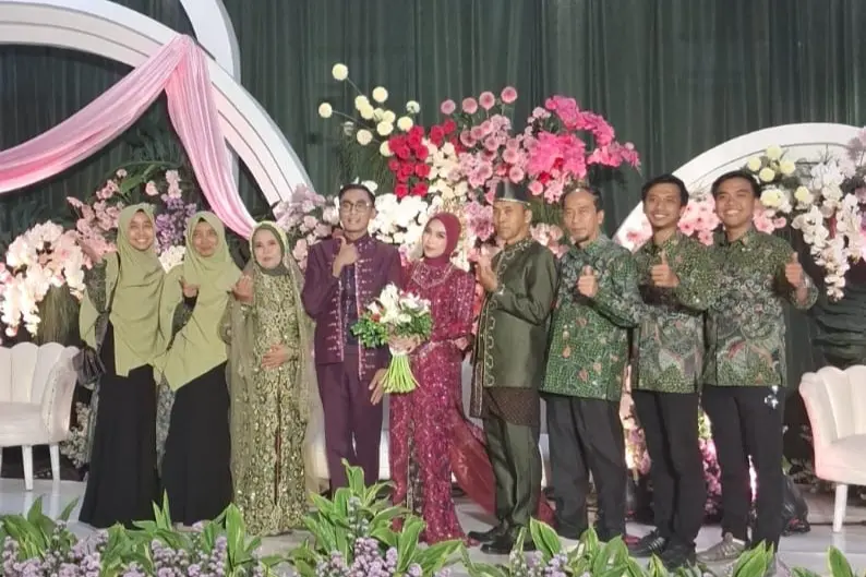 Kebersamaan Keluarga Rektor Umsida dan Wakil Ketua PWM Jatim di Sidoarjo