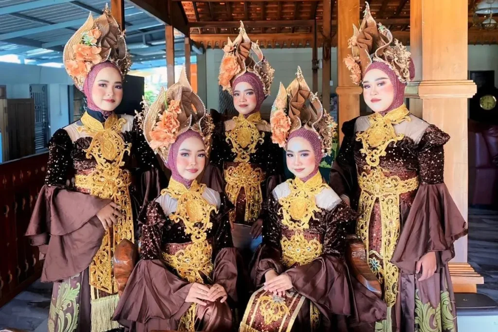 SD Mutu Kagumi Raih Juara Lomba Tari Kreasi Islami Mojokerto