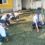 Kerja Bakti SMP Muhammadiyah 13 Kalen Perkuat Kebersamaan