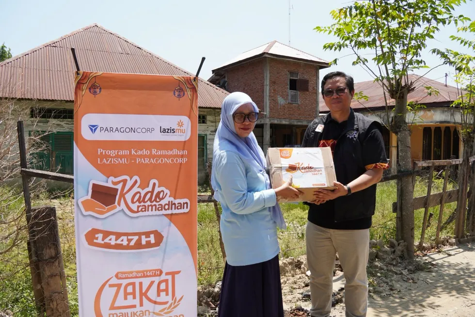 Lazismu dan Paragon Corp Salurkan 150 Paket Kado Ramadan untuk Penyintas Banjir Aceh (3)