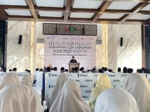 Mengikuti Kehangatan Halal Bihalal Keluarga Besar Muhammadiyah GKB Gresik