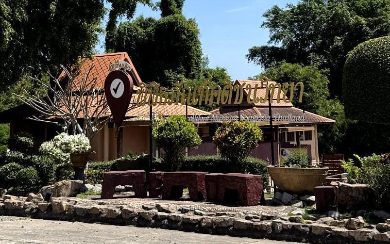 Mahasiswa PLP Internasional UMRI Telusuri Budaya Thailand Selatan di Folklore Museum Thaksin University