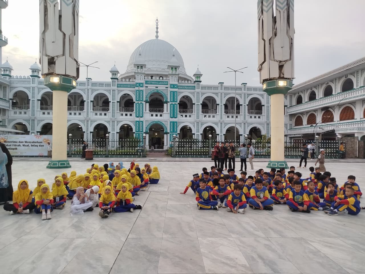 PKDA di SPEAM Pasuruan, Siswa Sekolah Kreatif Menganti Ikuti Language City Tour