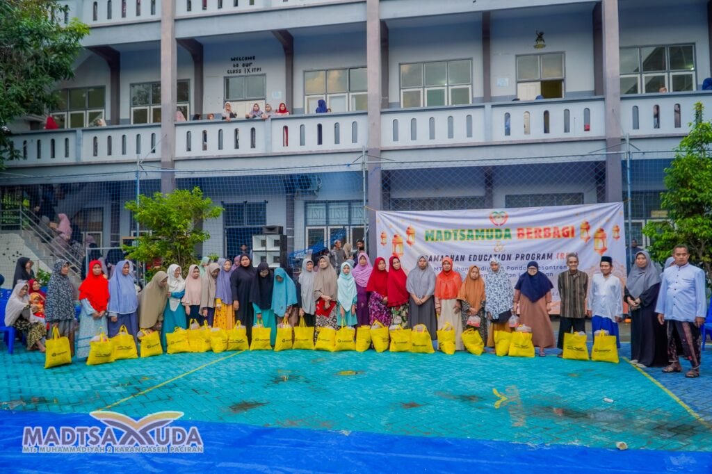 Lazis Madtsamuda Gelar “Madtsamuda Berbagi”, Salurkan 200 Parcel Ramadan