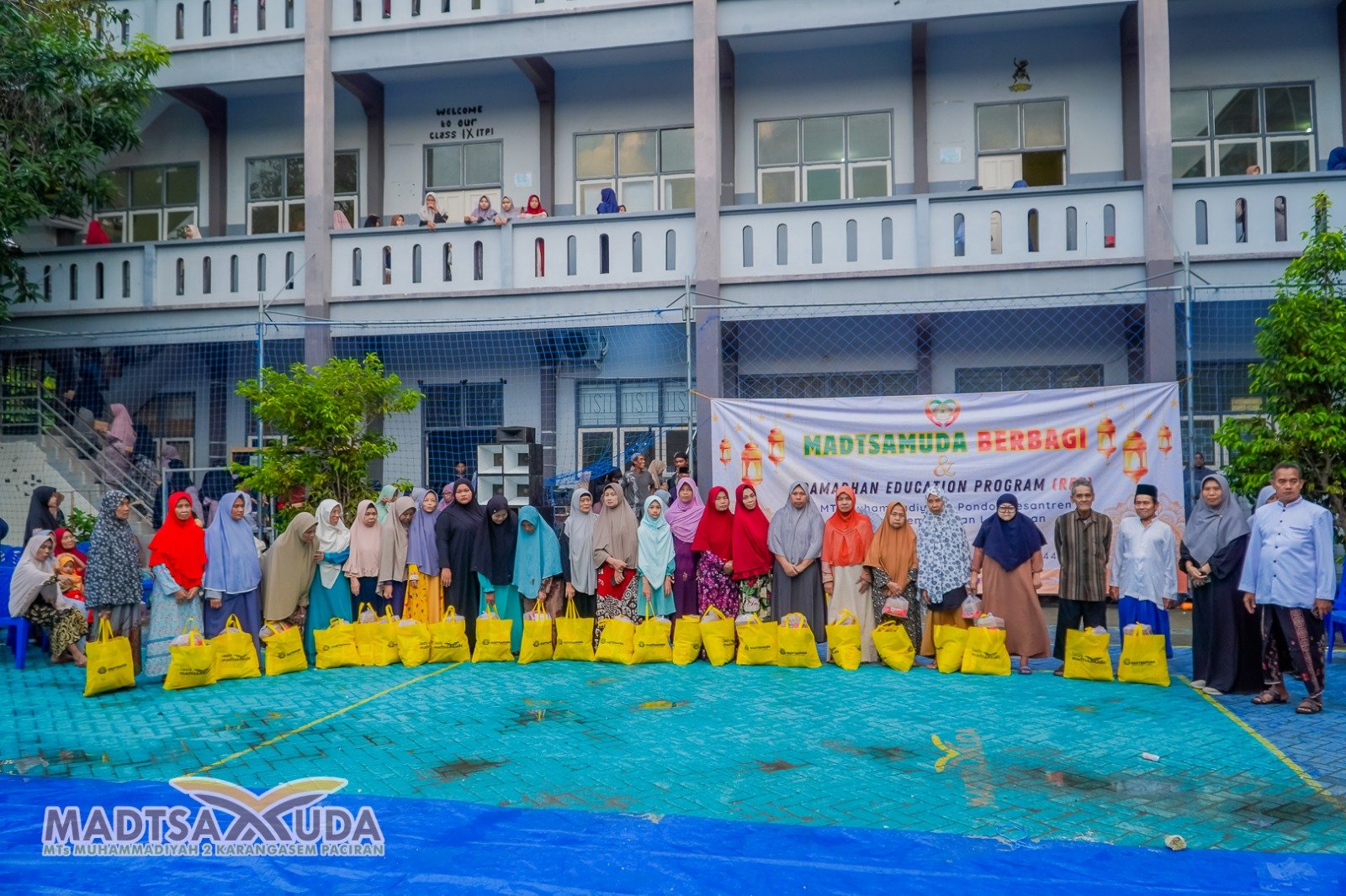 Lazis Madtsamuda Gelar “Madtsamuda Berbagi”, Salurkan 200 Parcel Ramadan