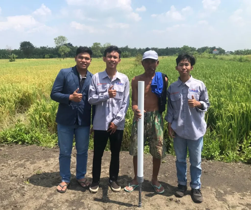 Alat Penebar Pupuk: Teknologi Tepat Guna Mahasiswa UMG