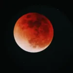 Gerhana Bulan Total: Ayat Allah di Balik Fenomena Blood Moon