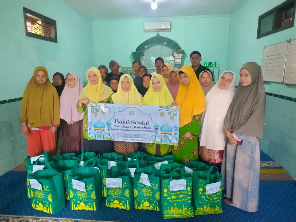 PRA Pakisaji Salurkan Ratusan Paket Sembako Ramadan (2)