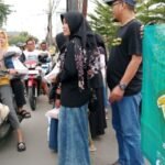 Tebar 150 Takjil di Depan SMPN 2 Gedangan, Muhammadiyah-Aisyiyah Panen Antusiasme Warga