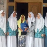 SMK TI Muhammadiyah 11 Paciran Gelar Ramadan Berbagi untuk Warga Dhuafa