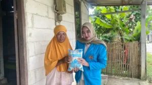 STKIP Muhammadiyah Blora Salurkan 34 Paket Zakat Fitrah kepada Mustahik