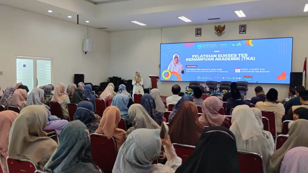 63 Guru SD Muhammadiyah 4 Surabaya Ikuti Pelatihan Strategi Sukses TKA