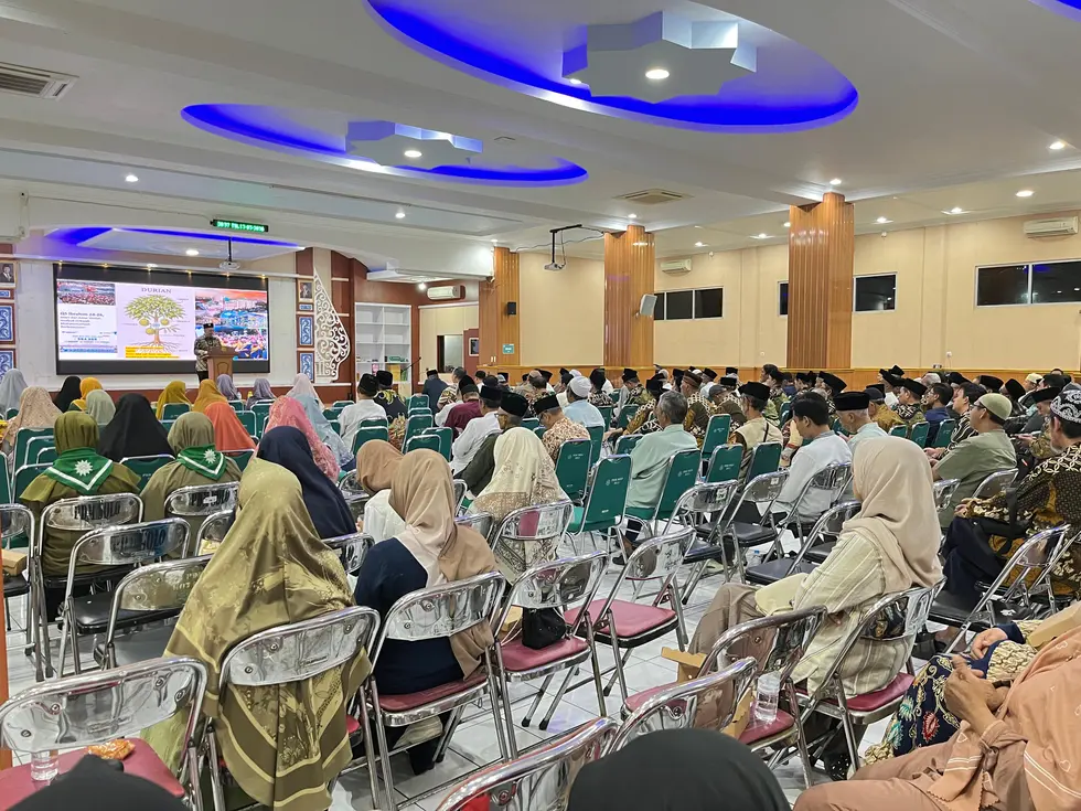 Tarawih Bersama PDM Surakarta, Bahas Tauhid sebagai Energi Dakwah (2)