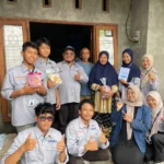 UMG Dampingi UMKM Desa Lengkong Kelola Keuangan Usaha