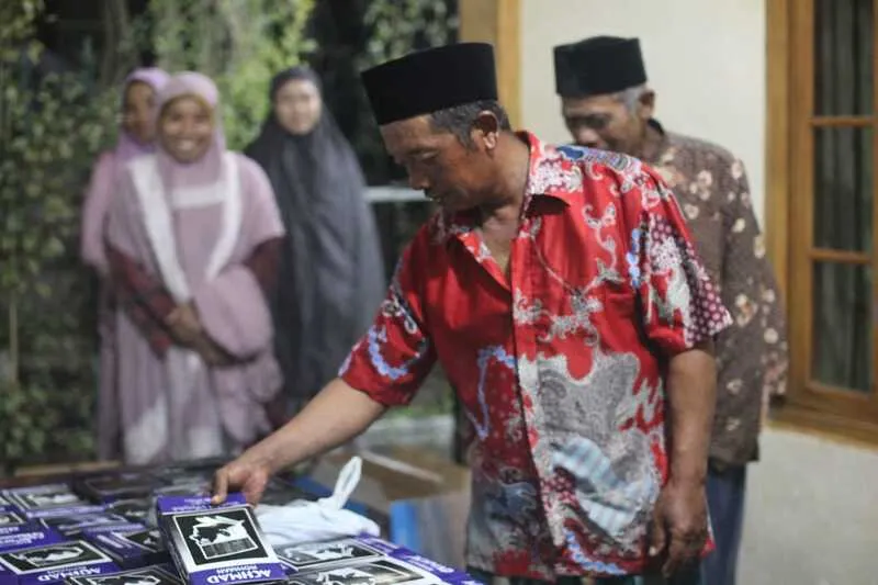 IMM Al-Iskandariyah Umla Tebar Kebaikan lewat Pasar Ramadan Gratis bagi Masyarakat Ngimbang