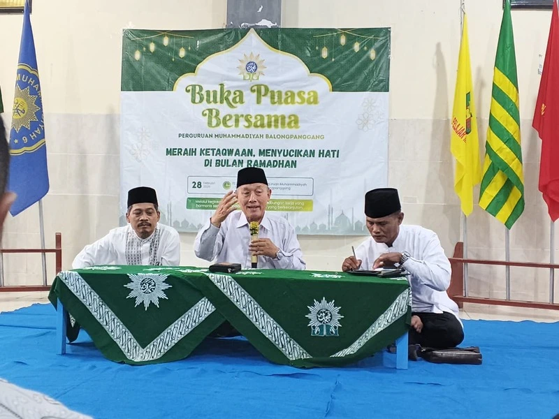 Menembus Hujan demi Kalimat Tauhid: FGM Balongpanggang Pererat Silaturahmi dalam Kajian Rutin Bulanan