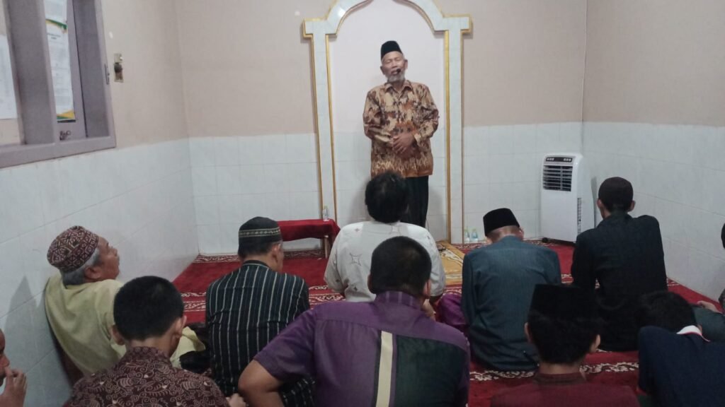 Salat Tarawih Hari ke-13 PRM Giri Gajah Berlangsung Khusyuk, Bahas Tazkiyatun Nafs