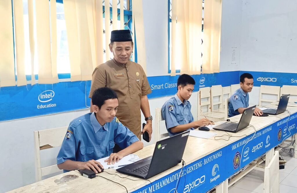 Pengawas Wali SMK Banyuwangi Monitoring PSAS di SMK Muda Genteng