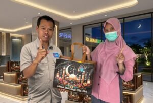 IKKM RS Islam Aminah Blitar Bagikan 220 Bingkisan Ramadan untuk Karyawan