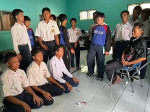 Hari Kedua Darul Arqom SMPM Jipat Karangasem, Siswa Belajar dan Praktik Salat Wajib