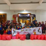 Berbagi di Jalan hingga Stasiun, Semangat Ramadan Sekolah Kreatif Menginspirasi