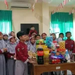 Air Mata Haru di Depan Kelas: Kejutan STS Murid Al-Baasith untuk Sang Ustaz