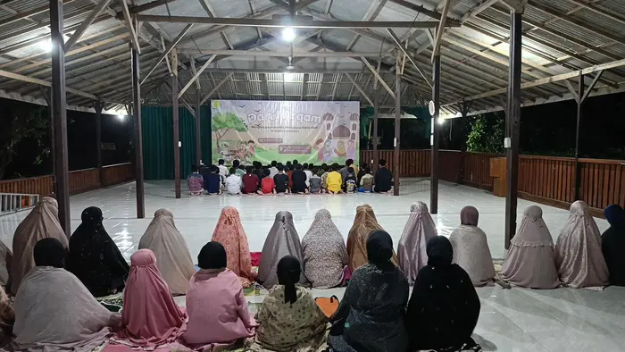 Perdana, Siswa SD Muhammadiyah 19 Rogojampi Ikuti Pondok Ramadan di Pesantren
