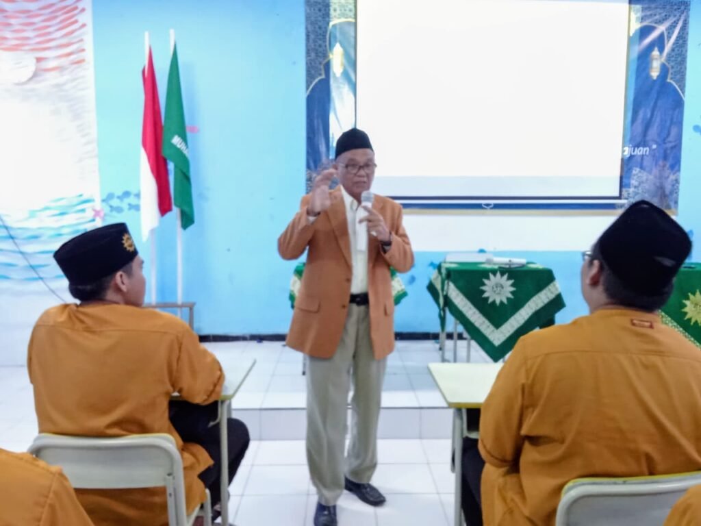 Jarang Disadari, Ini Rahasia Keberkahan Menjadi Guru Muhammadiyah yang Diungkap Muflih Hasyim di Baitul Arqam Smamuga