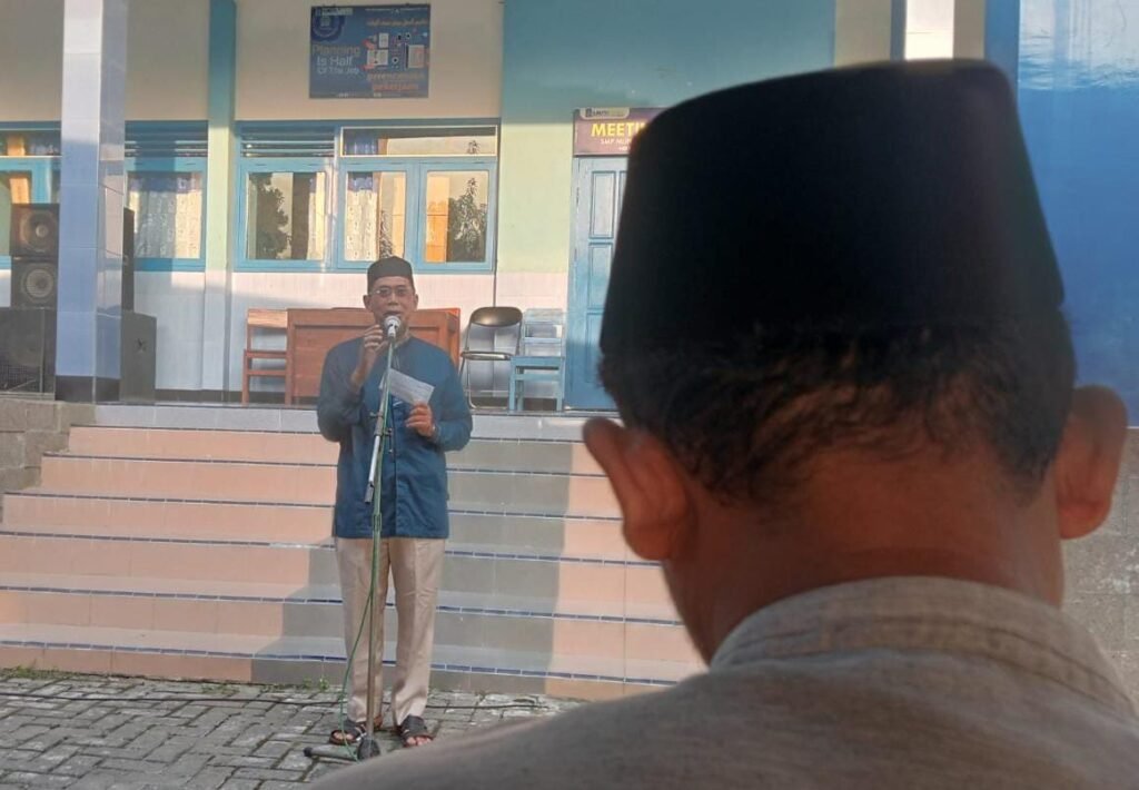 Bukber SMPM 12 Paciran, Ustadz Sof Fakhruddin Tekankan Pentingnya Menghilangkan Dengki
