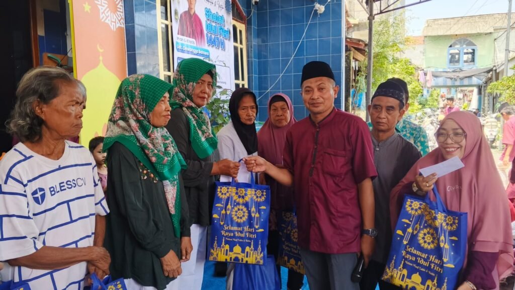 LKSA Muhammadiyah Pakis Santuni 120 Janda dan Puluhan Anak Asuh