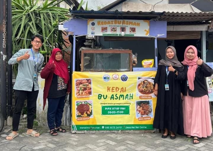 Berdayakan Ekonomi Masyarakat, Mahasiswa UMG Lakukan Branding UMKM