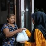 Hidupkan Semangat Berbagi, PR IPM Smufour Glenmore Gelar Penyaluran Zakat Fitrah