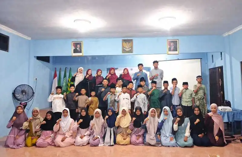 PC IPM Balen Ajak Kader Bijak Bermedsos Lewat Kajian Mata Pena Episode 2