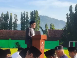 Tegas dari Mimbar Idulfitri Gandusari: Pemimpin Harus Amanah, Korupsi Tak Ditoleransi