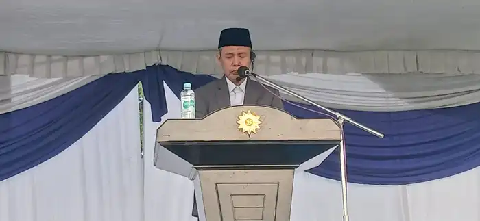 Jamaah Membludak, Salat Idulfitri PCM Babat Berlangsung Khidmat di Lapangan Sawonggaling